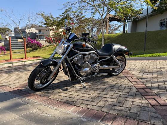 HARLEY-DAVIDSON V-ROD HARLEY-DAVIDSON V-ROD